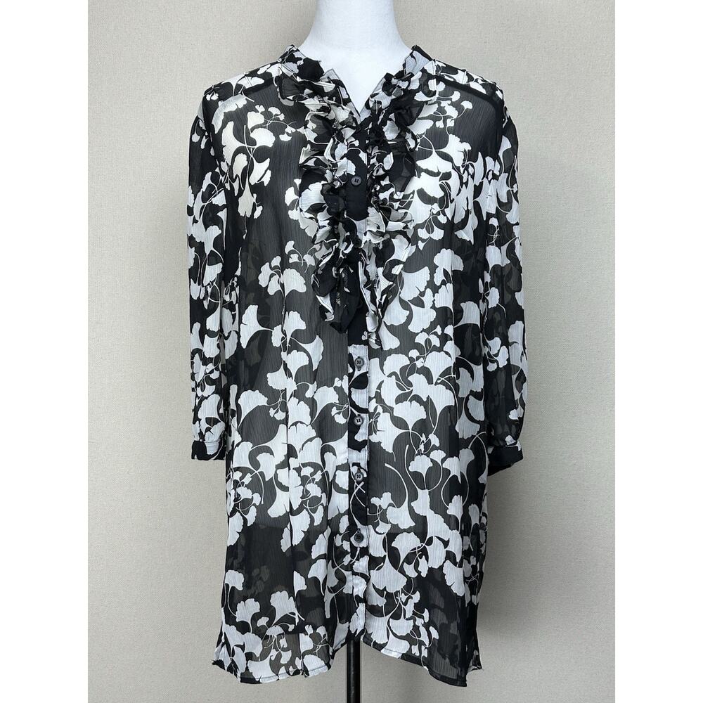Women's Tunic Style & Co. size 16 Ruffled Button Down Front Black Floral